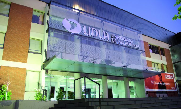 Universidad de Las Américas logra significativos avances en Ranking SCImago 2025