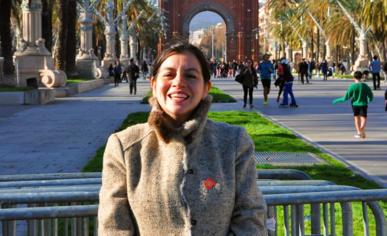 Secretaria Académica de la Facultad de Educación obtiene el grado de Doctora en Didáctica por la Universidad de Barcelona