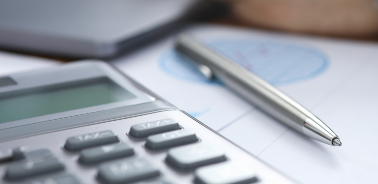 Facultad de Ingeniería y Negocios apoya a la comunidad con capacitación online sobre medidas tributarias y operación renta