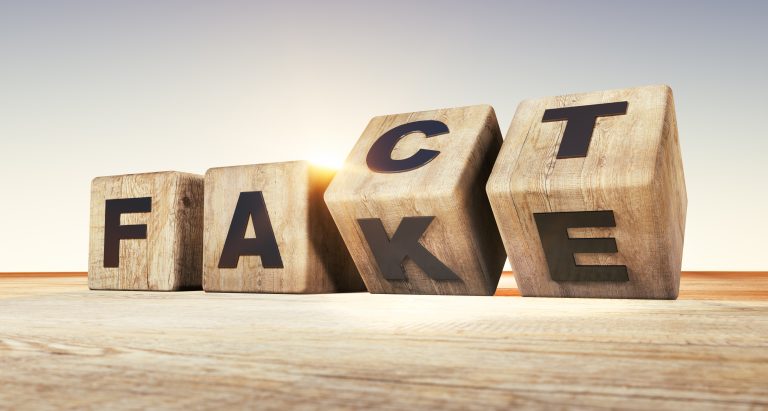 Alejandra Matus y Pedro Ramírez participan en charla “Fact Checking: Combate a las noticias falsas en contexto de pandemia”