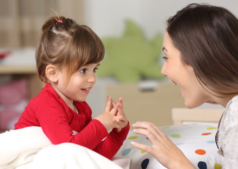 Escuela de Fonoaudiología explica cómo potenciar habilidades comunicativas en los niños durante la pandemia