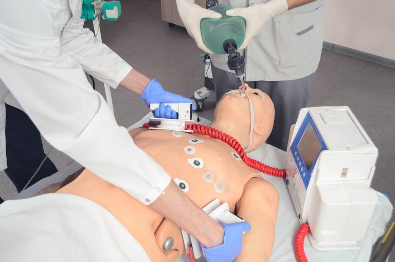 UDLA presenta el trabajo de telesimulación y protocolo sanitario realizado en pandemia ante la Sociedad Chilena de Simulación