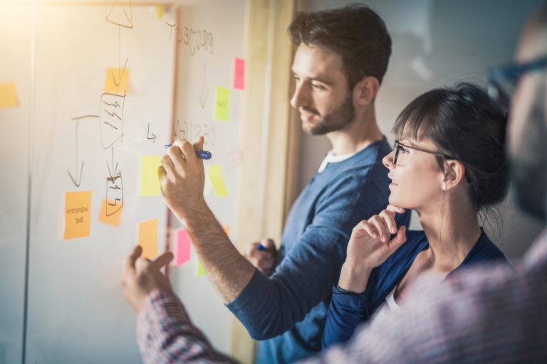 Nueve proyectos de egresados serán beneficiados a través de los Fondos Concursables “Emprende UDLA” 2020