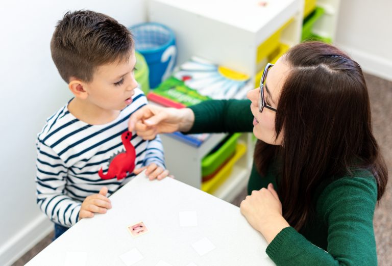 Escuela de Pedagogía en Educación Diferencial convoca a comunidad estudiantil  en torno a II Jornada de Investigación