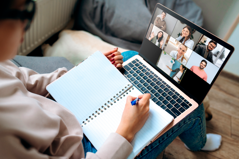 Egresados de sedes Viña del Mar, Santiago y Concepción participan en asesoría laboral liderada por la Dirección de Egresados, Empleabilidad y Postgrados