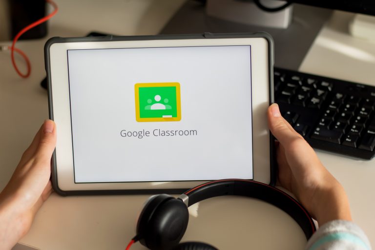 Escuela de Educación ofrece capacitación sobre el uso educativo de Google Classroom a docentes del Instituto de Jóvenes y Adultos del Aconcagua