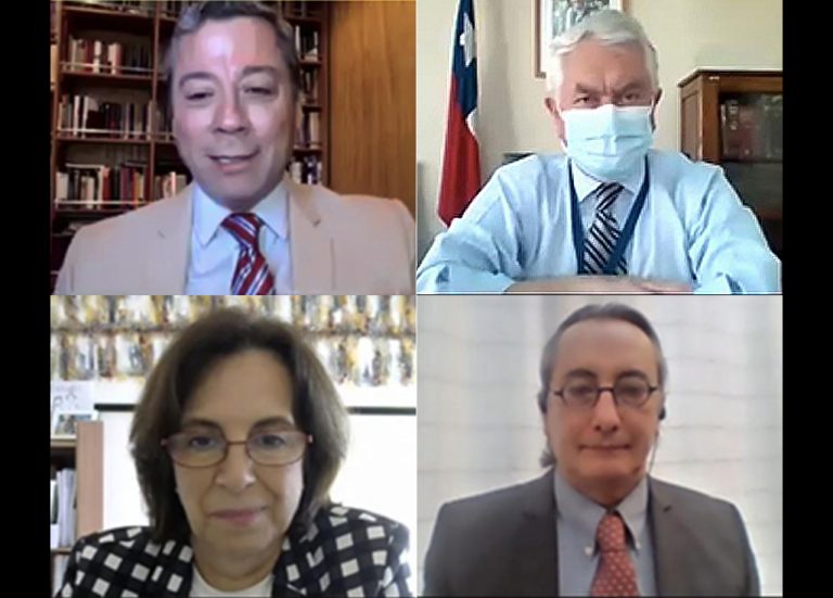 Enrique Paris, ministro de Salud, expone en UDLA: “Es importante trabajar unidos, después vendrán los balances y las críticas”