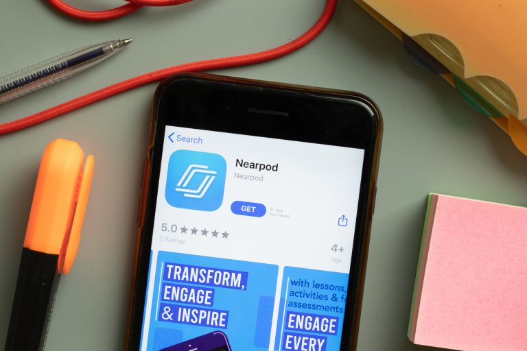 Comunidad académica del Instituto de Jóvenes y Adultos Aconcagua de La Calera participa en capacitación sobre dinamización de clases virtuales impartido por UDLA