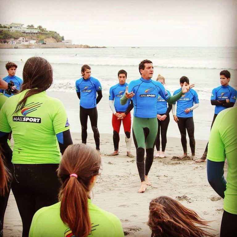 Instituto del Deporte efectúa conversatorio con deportista que emprendió uniendo el bodyboard con la educación, la inclusión y el medio ambiente