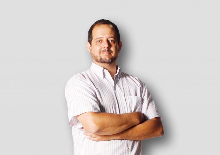 En congreso internacional, académico UDLA expone sobre vulnerabilidad social de los migrantes frente al COVID-19 en Chile