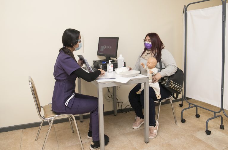 Facultad de Salud y Ciencias Sociales UDLA inaugura primer Cesfam Simulado Interdisciplinario del país