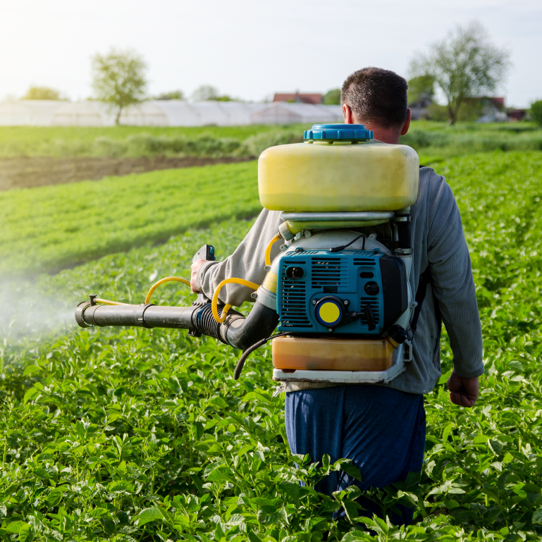 Socios comunitarios de la Escuela de Agronomía se capacitan sobre Plaguicidas Altamente Peligrosos en UDLA