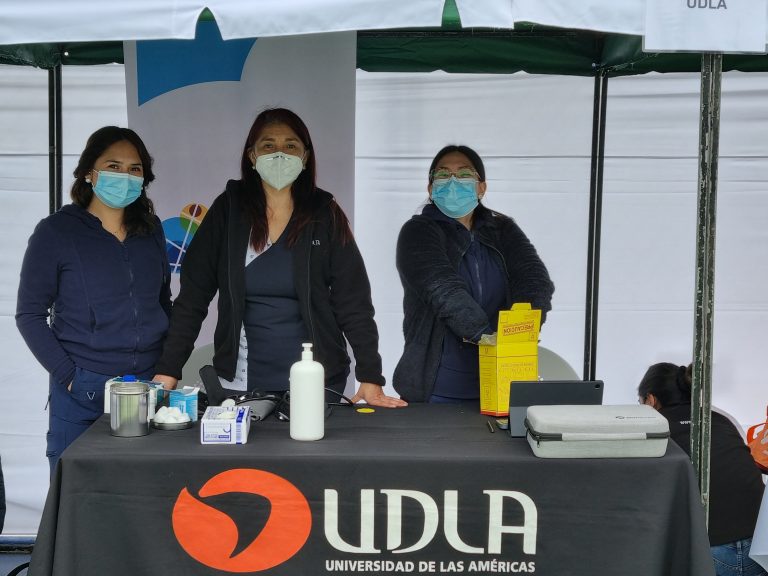 Alcalde de Maipú se reúne con estudiantes UDLA y destaca la participación de nuestra universidad en los barrios de la comuna