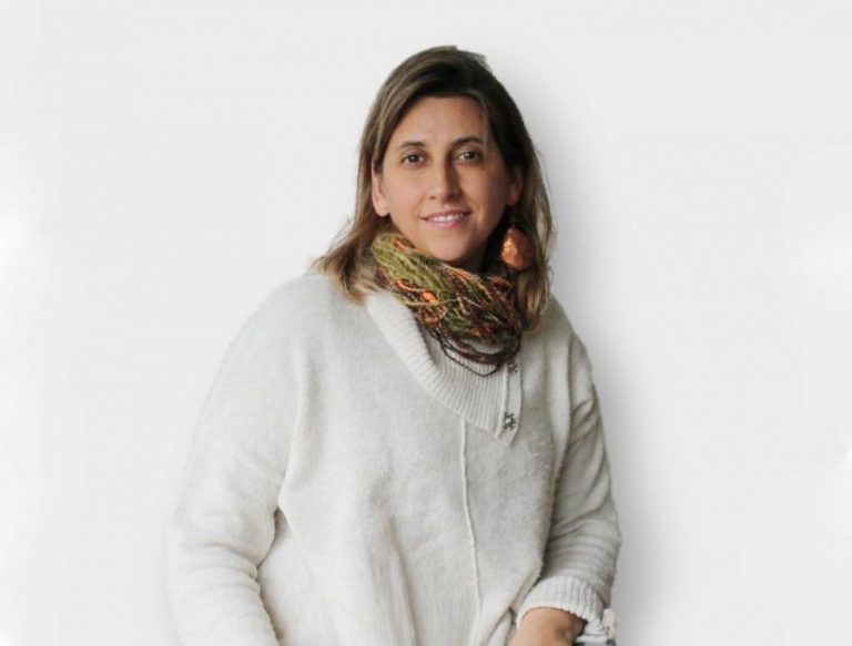 Egresada UDLA lidera soluciones ambientales innovadoras para la purificación de agua: “Mi carrera es la base de todo lo que aplico hoy”