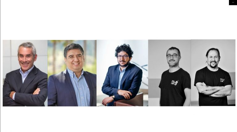 Pablo Zamora e integrantes de la Asech y de Fracasolab, relatan sus experiencias en el II Seminario de Emprendimiento e Innovación de UDLA