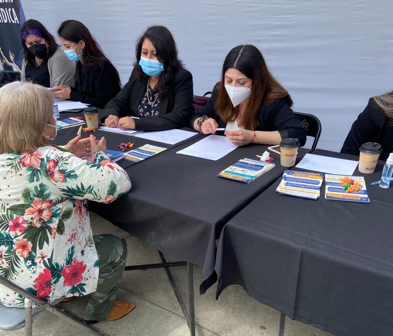 Estudiantes de la Clínica Jurídica de Sede Viña del Mar realizan asesorías jurídicas gratuitas a personas mayores de Limache
