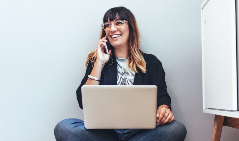 Dirección de Egresados y Empleabilidad, junto a Red Alumni, desarrollan charla sobre mujeres y desarrollo de carrera
