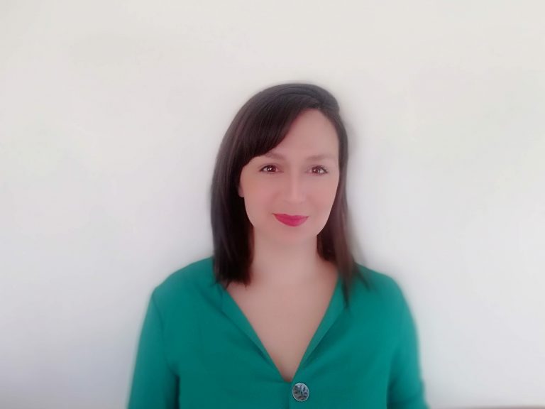 Académica de Terapia Ocupacional de Sede Viña del Mar expone sobre calidad de vida en personas mayores en jornada organizada por Universidad de Los Lagos