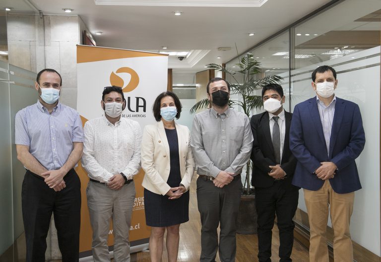 Académicos ganadores del Fondecyt de Iniciación se reúnen con la Rectora Pilar Romaguera en Campus Providencia