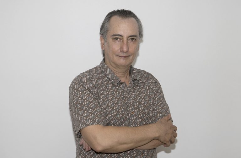 Con exposición sobre avances del Programa de Intervención Comunitaria de UDLA, Decano de la Facultad de Salud y Ciencias Sociales expone en ICIC23