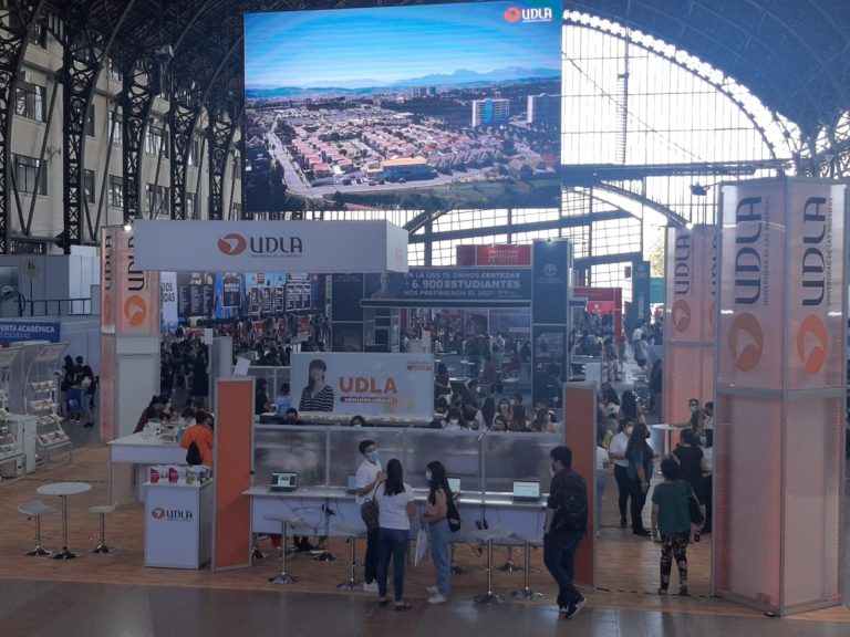 UDLA está presente en Feria de Postulaciones 2022 de Santiago, Viña del Mar y Concepción