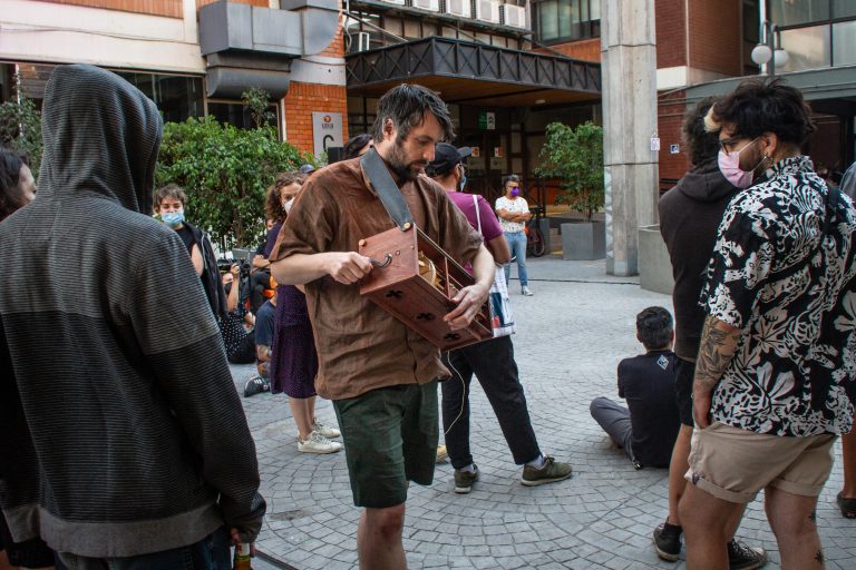 Facultad de Arquitectura, Diseño y Construcción presenta la tercera versión del Festival Internacional Soundtiago en el Campus Providencia