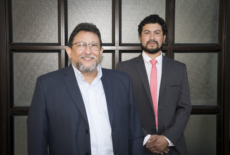 Egresados de UDLA crean empresa enfocada en la elaboración, gestión y capacitación de planes de emergencia: “Nos consideramos un emprendimiento exitoso”