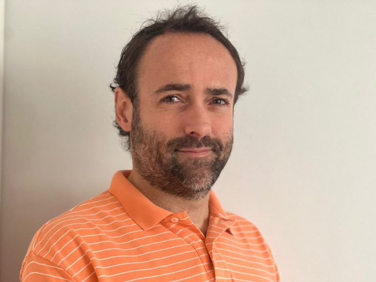 Académico de la Escuela de Medicina Veterinaria de UDLA obtiene importantes hallazgos en investigación relacionada con la acuicultura