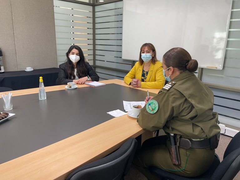 Autoridades de Sede Viña del Mar se reúnen con Carabineros para coordinar acciones de prevención para la comunidad universitaria