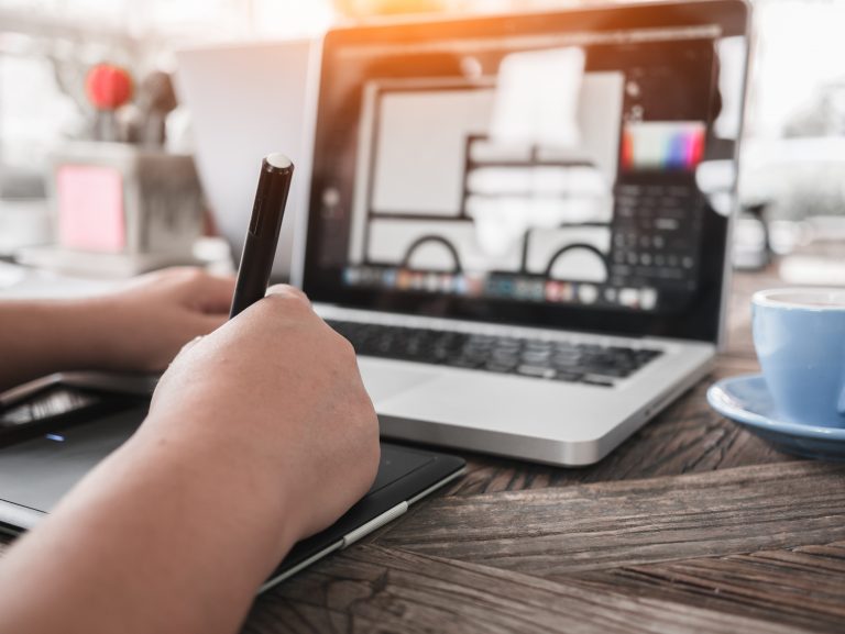 Modalidad de estudios online: más de 1.500 alumnos de 8 carreras tuvieron semana de inducción y comenzaron sus clases