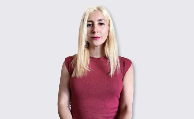 Egresada de Derecho lidera plan social para que pescadores artesanales de la zona de Magallanes diversifiquen y optimicen su trabajo: “Es un puesto muy desafiante”