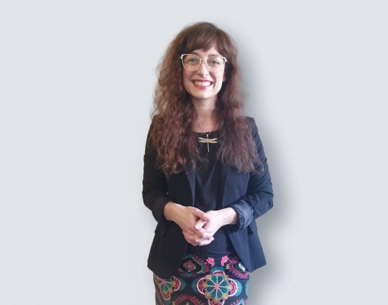 Egresada de Psicología y su trabajo comunicando sobre salud mental: “UDLA me permitió desarrollar eso en mi formación integral”