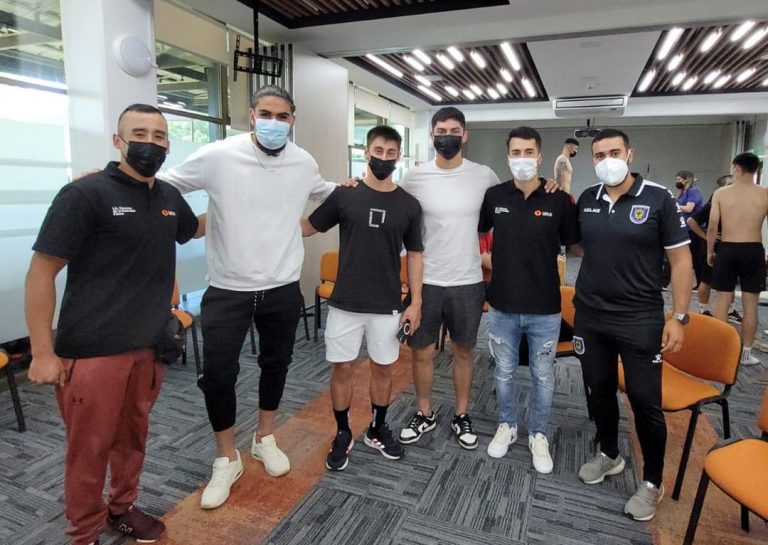 Estudiantes y egresados de Licenciatura en Ciencias de la Actividad Física y Nutrición y Dietética colaboran con toma de muestras para futbolistas de Deportes Concepción