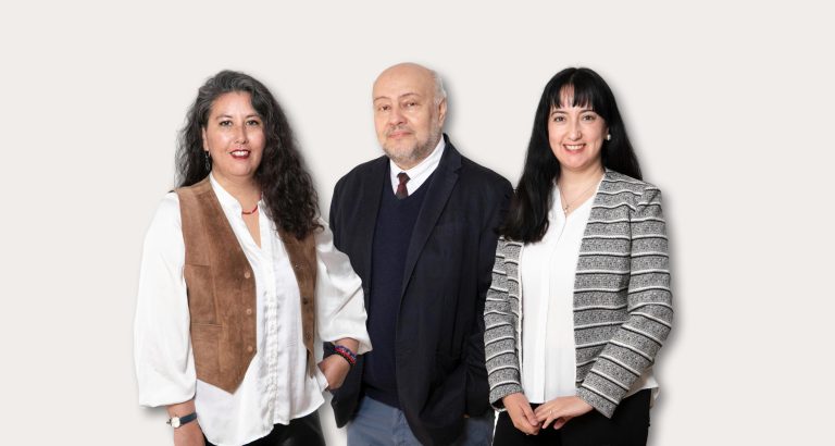 Equipo de investigadores de la Facultad de Comunicaciones y Artes realizan investigación sobre qué opinan los chilenos en Twitter sobre las vacunas