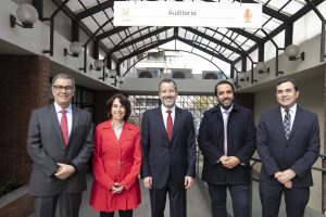 Autoridades de UDLA con Pablo García 