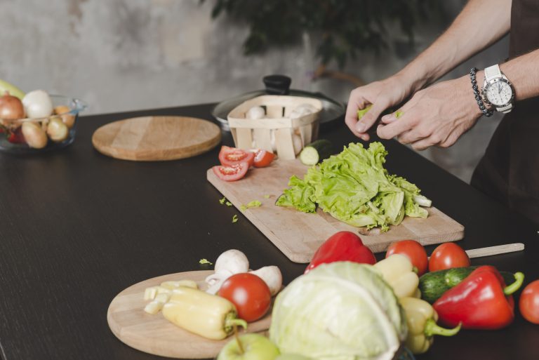 Socios de la Cámara de Turismo de Olmué reciben capacitación en manipulación de alimentos por parte de la Carrera de Nutrición y Dietética de Sede Viña del Mar