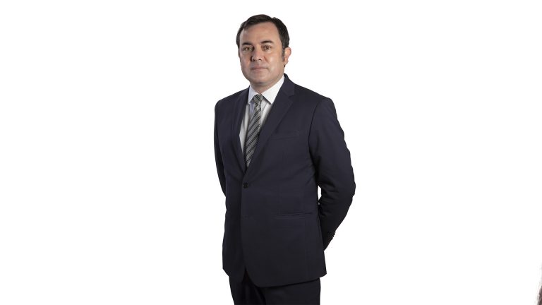 Columna de opinión Gonzalo Islas, Decano de la Facultad de Ingeniería y Negocios: Un año de grandes desafíos