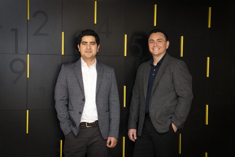 Académicos de Pedagogía en Educación Física publican investigación sobre el desarrollo de la Metodología A+S en UDLA