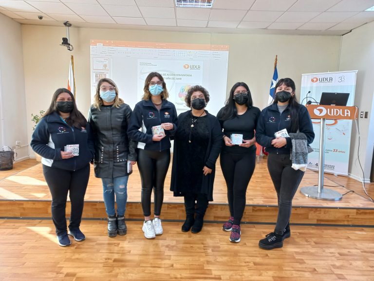 Estudiantes de Pedagogía en Educación Diferencial inician Programa de Acción Comunitaria en hogar de Valparaíso que acoge a madres adolescentes con sus hijos