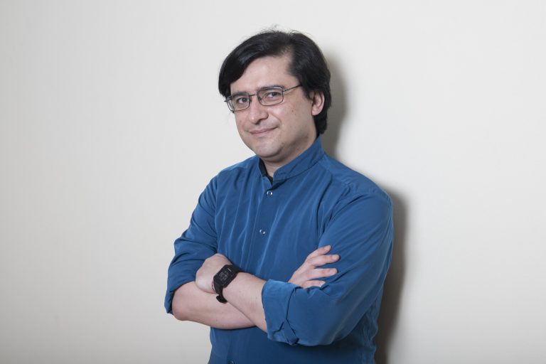 Académico del Instituto de Ciencias Naturales de Sede Viña del Mar expone poster en el 27º Simposio Americano de Péptidos efectuado en Canadá