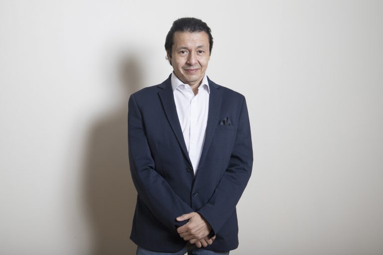 Líder Académico de la carrera de Medicina Veterinaria obtiene tercer lugar en exposición de trabajos científicos en evento realizado en Argentina