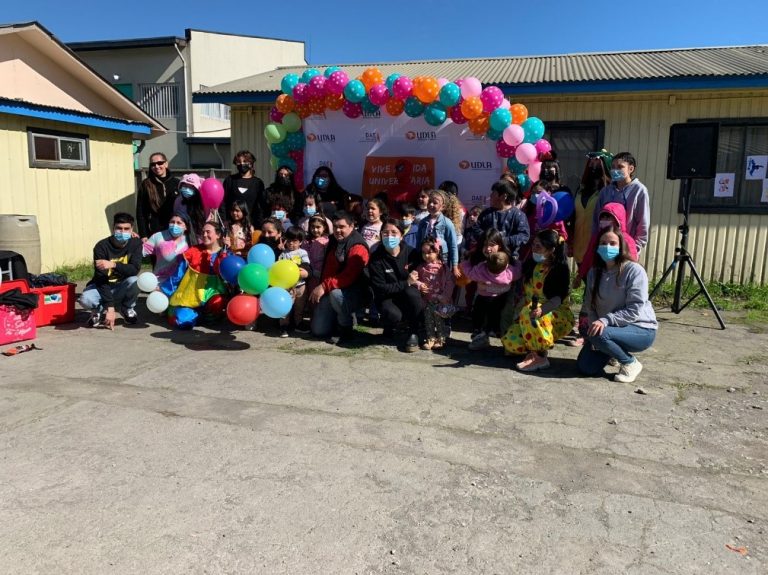 Voluntarios de Sede Concepción celebran el Día del Niño junto a vecinos del sector Pedro de Valdivia Bajo