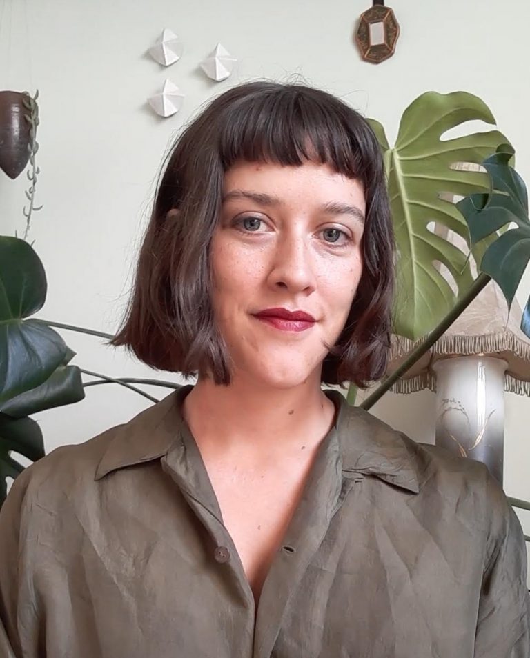 Académica de la Escuela de Arquitectura UDLA expone obra en Galería Metropolitana enfocada en las críticas de la ciudad neoliberal