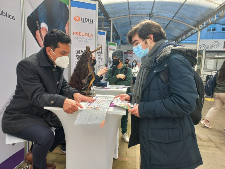 Segunda edición de ExpoCarreras 2022: sedes Viña del Mar, Santiago y Concepción abren sus puertas para recibir a estudiantes de cuarto medio