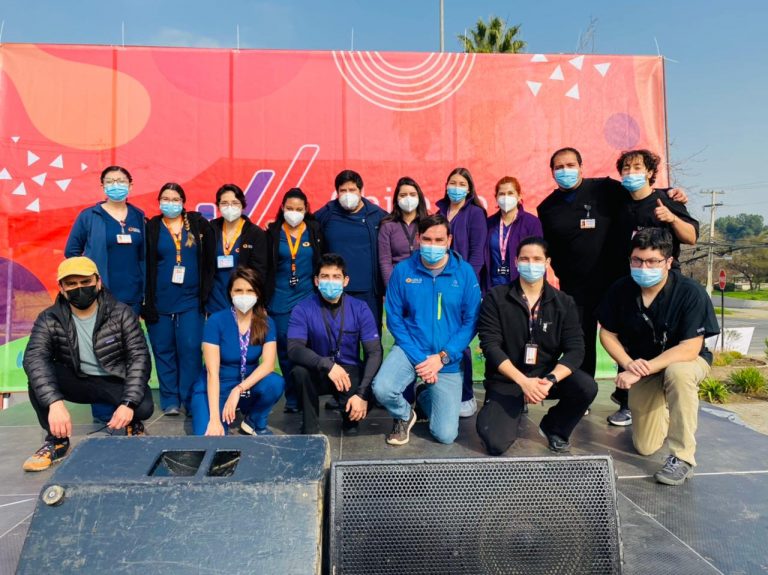 Con stands de apoyo a deportistas, la Facultad de Salud y Ciencias Sociales y el Instituto del Deporte participan de la primera Corrida de la Mujer Indígena en La Florida