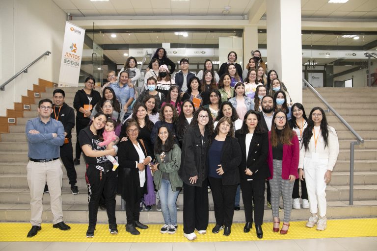 A través de la Clínica Contable Tributaria, estudiantes de último año de Contador Auditor realizan asistencia técnica gratuita a emprendedoras de Maipú