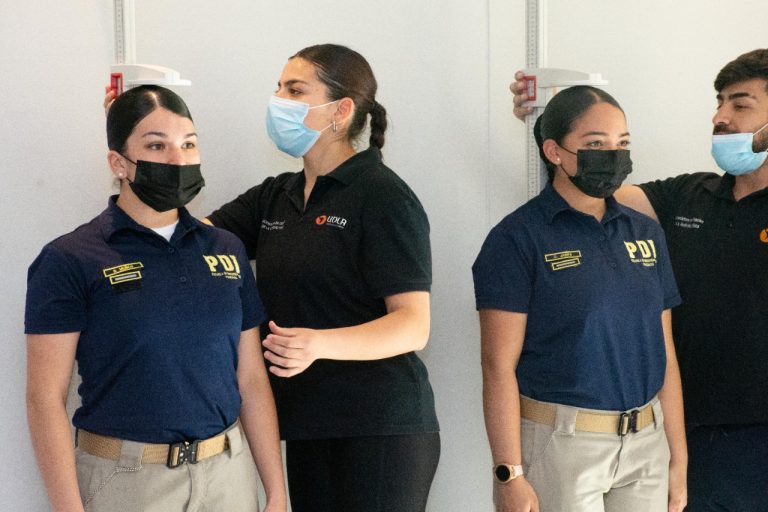25 estudiantes de Licenciatura de Ciencias de la Actividad Física  evalúan físicamente a 180 aspirantes de la PDI como parte del programa Aprendizaje y Servicio (A+S)