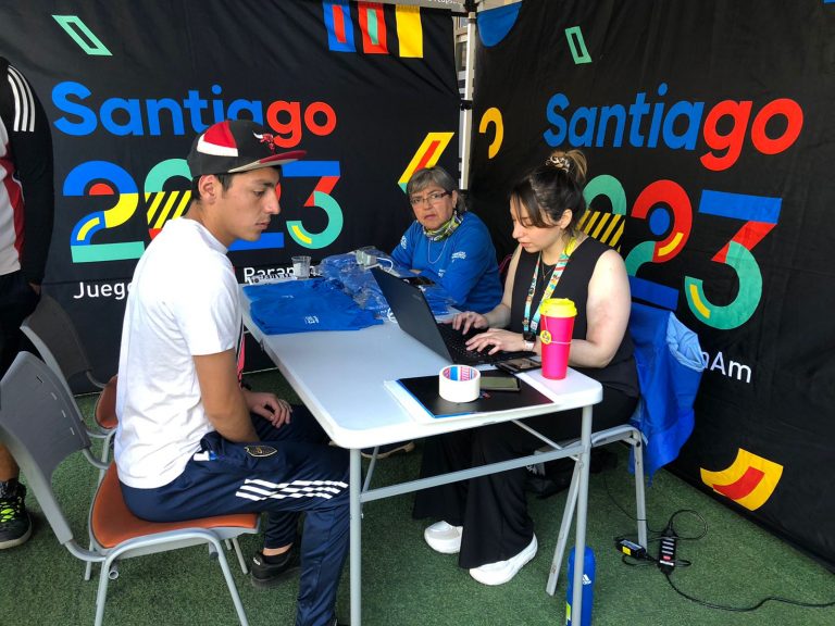 Estudiantes del Campus Providencia se inscriben para ser voluntarios en los Juegos Panamericanos 2023 que se desarrollarán en Chile