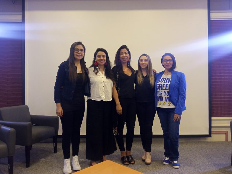 Estudiantes de Trabajo Social reciben charla de parte del Observatorio de Violencia Obstétrica sobre vulneración en el trabajo de parto