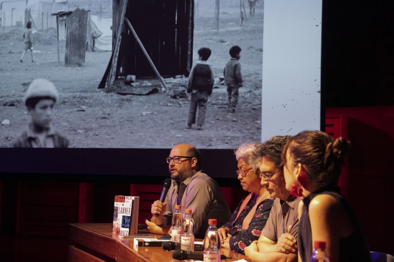 Académico investigador Ricardo Greene en lanzamiento del libro "Lawner"